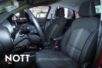 Key Features: Heated front seats, premium cloth seating surfaces, power sunroof, smart key with push... (image 9)
