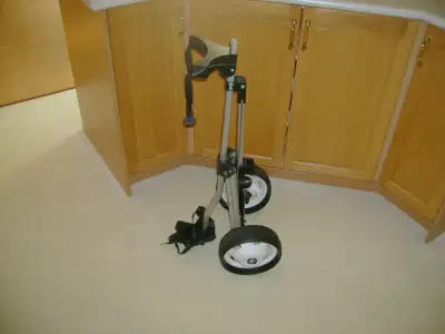 GOLF CLUBS CART  -- EXCELLENT  CONDITION, View more