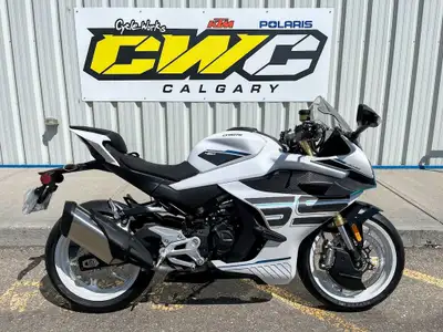 ONLY ~$69 BI-WEEKLY ONLY ONE LEFTThe 2026 CFMOTO 450SS delivers lightweight sportbike performance, a...