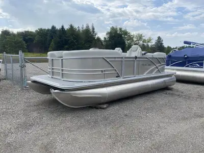2024 Sylvan Mirage 820 LZ 2024 Sylvan Mirage 820 LZ ========================= Save $6,100 The Sylvan...
