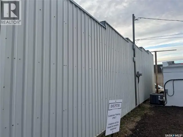 323 4th AVENUE SW Moose Jaw, Saskatchewan in Commercial & Office Space for Sale in Moose Jaw - Image 3