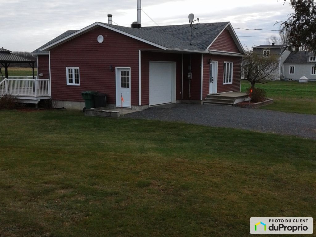 $399,000 - 1 1/2 Storey for sale in Pierreville — photo 2