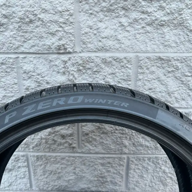 (97%) 4x 285/30R22 Pirelli PZero PNCS Winters in Tires & Rims in City of Toronto - Image 7