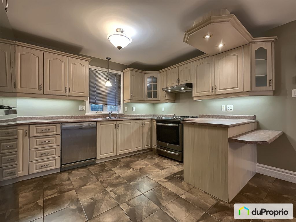 $649,000 - Bungalow for sale in Charlesbourg — photo 3
