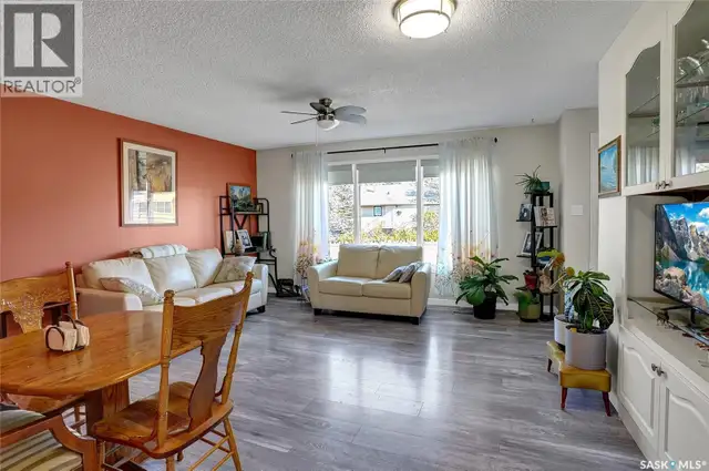 704 Leeville DRIVE Assiniboia, Saskatchewan in Houses for Sale in Moose Jaw - Image 15