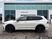 *2023 Volkswagen Tiguan Comfortline R-Line Black Edition | Sport Styling | Premium Technology | Fami... (image 1)