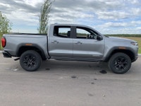 AMVIC Licensed Dealer The 2025 GMC Canyon Elevation is a versatile and capable mid-size pickup truck... (image 9)