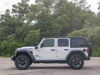375 hp / 470 lb-ft torque - Adaptive Cruise Control - 4x4 drivetrain - Trip Computer - Power Locks D... (image 6)