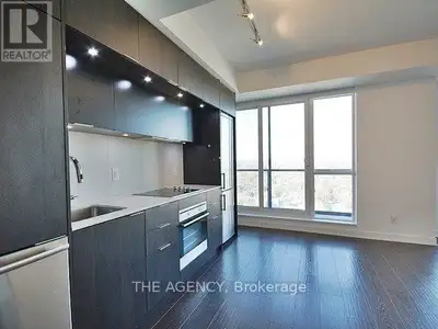 2111 - 170 SUMACH STREET Toronto (Regent Park), Ontario