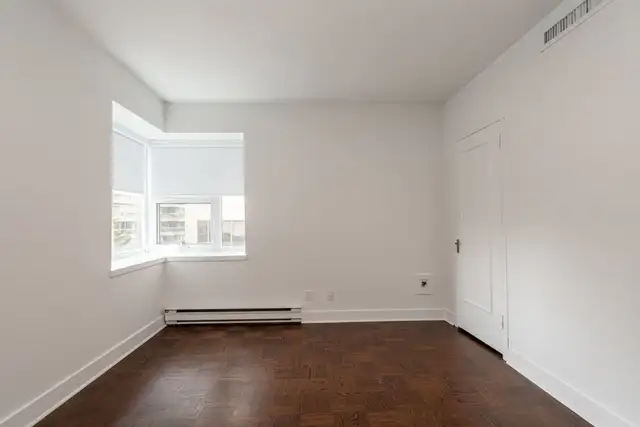 Renovated two bedroom, St. Clair and Yonge - ID 1266 in Long Term Rentals in City of Toronto - Image 7