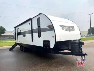 Forest River Wildwood X-Lite travel trailer 24RLXL highlights: Fireplace U-Shaped Dinette Private Be...