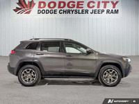 This Jeep Cherokee delivers a Regular Unleaded V-6 3.2 L/198 engine powering this Automatic transmis... (image 6)