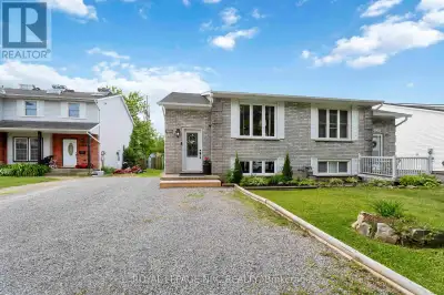 PRESENT ALL REASONABLE OFFERS! This charming 3-bedroom semi-detached home is located in a mature nei...