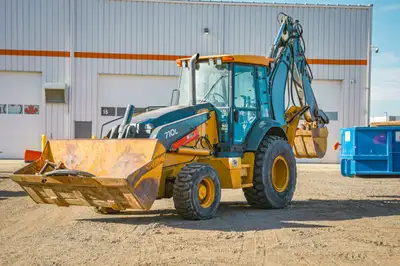 Welcome to Tractorland! 2017 John Deere 710L – 4x4 Backhoe Loader Powerful and reliable 2017 John De...