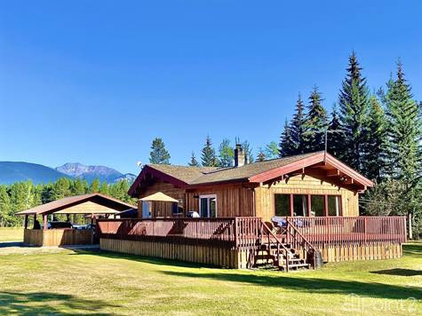 Homes for Sale in Valemount, British Columbia $999,900 in Houses for Sale in Quesnel - Image 2