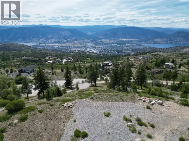 3011 Carmi Road Penticton, British Columbia in Land for Sale in Penticton - Image 4