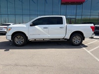 2018 NISSAN TITAN PLATINUM RESERVE 4X4 * ACCIDENT FREE CARFAX * LOW KM * 360 CAMERA FEATURES INCLUDE... (image 2)