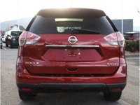 2016 NISSAN ROGUE SV - NO ACCIDENTS - BC VEHICLE - BACKUP CAMERA - HEATED FRONT SEATS - PUSH BUTTON... (image 4)
