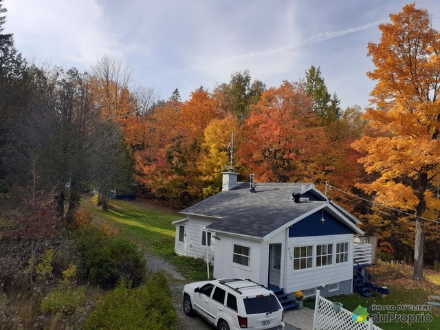 $415,000 - Country home for sale in Ste-Adele — photo 2