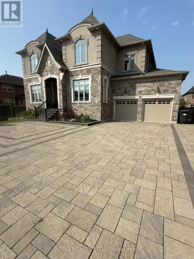 5217 MISSISSAUGA ROAD Mississauga (Central Erin Mills), Ontario