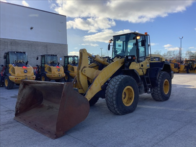 Hours: 7467 | Location: Brossard, QC, CA | Attachments: Aux Hydraulics; Attachments: Quick Coupler;...