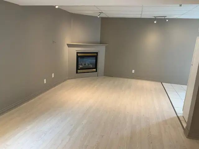 2 Bedroom Lower Unit All Inclusive w/ AC, laundry,1 parking spot in Long Term Rentals in Windsor Region - Image 10