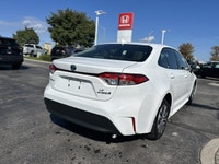 Navigate your daily commute with exceptional efficiency and advanced safety in the pristine white 20... (image 4)