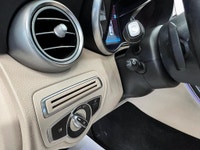 À VENDRE : Mercedes-Benz C-Class C 300 4MATIC 2019 Luxe et Technologie Élégante, performante et ultr... (image 9)