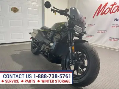 Mineral Green Metallic Canadian Harley at True North Motor Sports has just 3,781 km! Revolution Max...