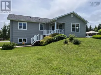 Such a pretty property in a beautiful part of the County! Lush and green and lined with trees, the p...