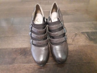 Nice ~ Leather Shoes For Sale! ~ ~