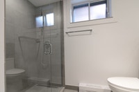 Renovated Akelius studio apartment for rent. Located near Decelles Ave in the Cote-des-Neiges neighb... (image 7)