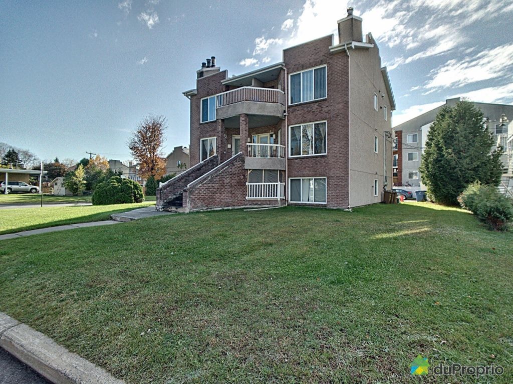 $985,000 - Quadruplex for sale in St-Jérôme (St-Jérôme) — photo 2