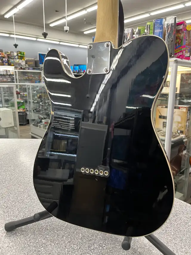 Fender Telecaster Parts Guitar in Guitars in City of Toronto - Image 6