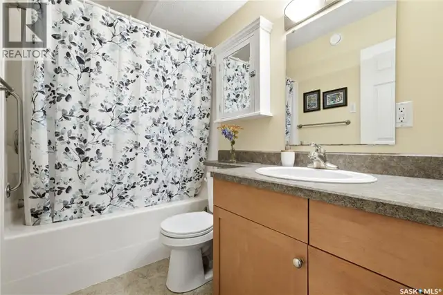 28 Rosedale AVENUE Katepwa Beach, Saskatchewan in Houses for Sale in Regina - Image 22