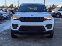 This Jeep Grand Cherokee has a dependable Regular Unleaded V-6 3.6 L/220 engine powering this Automa... (image 2)