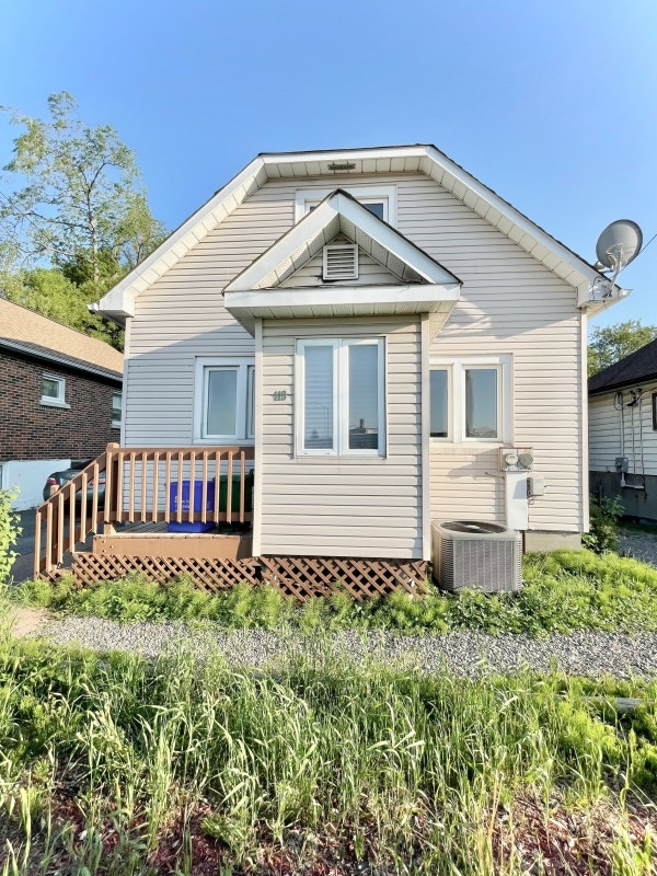 119 DOUGLAS ST 1 BED APARTMENT, AVAILABLE NOW! Long Term Rentals