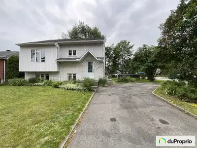 Maison unifamiliale clé en main - Idéale pour jeune famille! Située dans un secteur paisible et sécu...
