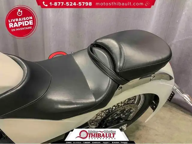 2013 Victory Motorcycles BOARDWALK in Street, Cruisers & Choppers in Sherbrooke - Image 14