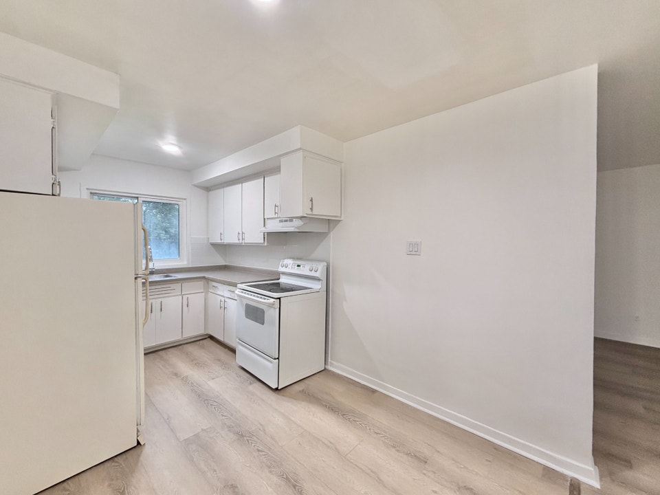 5.5 chauffé à Dorval - Électros & WiFi inclus - Dispo maintenant 3