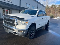 The 2021 Ram 1500 Tradesman in a stunning white finish offers impressive 4x4 capabilities for incred... (image 1)