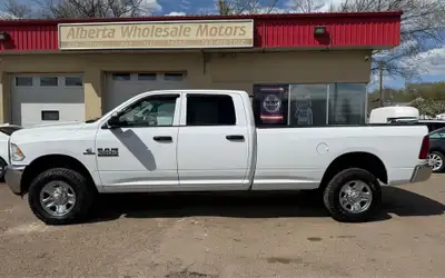 **CARS TRUCKS SUV 4X4 VAN AWD EDMONTON FINANCING AVAILABLE EASY FINANCING ** 2018 RAM 3500 1 TON CRE...