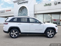 Recent Arrival! 4WD, Capri Leather-Faced Seats, Fully automatic headlights, Heated front seats, Heat... (image 6)