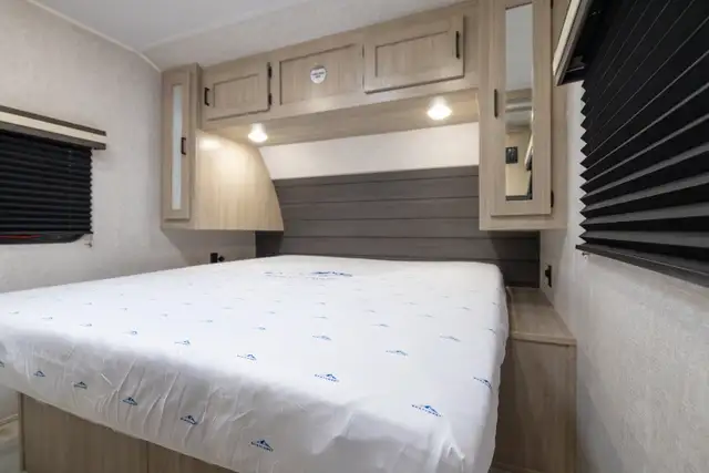 2026 FOREST RIVER DELLA TERRA 241BH in Travel Trailers & Campers in Regina - Image 14