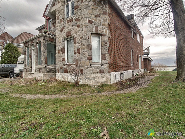 999 000,85$ - Triplex à Pointe-Aux-Trembles / Montréal-Est dans Maisons à vendre  à Laval/Rive Nord - Image 3