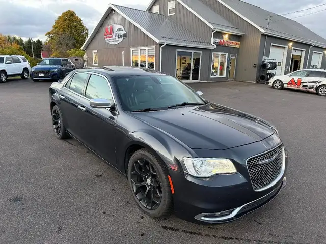 2017 Chrysler 300C64269655603075120