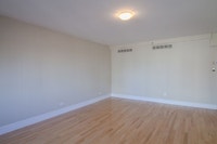 Akelius one bedroom apartment for rent. Located near Sherbrooke & Drummond in the Downtown - McGill... (image 7)