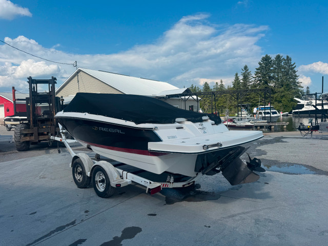2006 Regal 1900 in Powerboats & Motorboats in Kawartha Lakes - Image 4