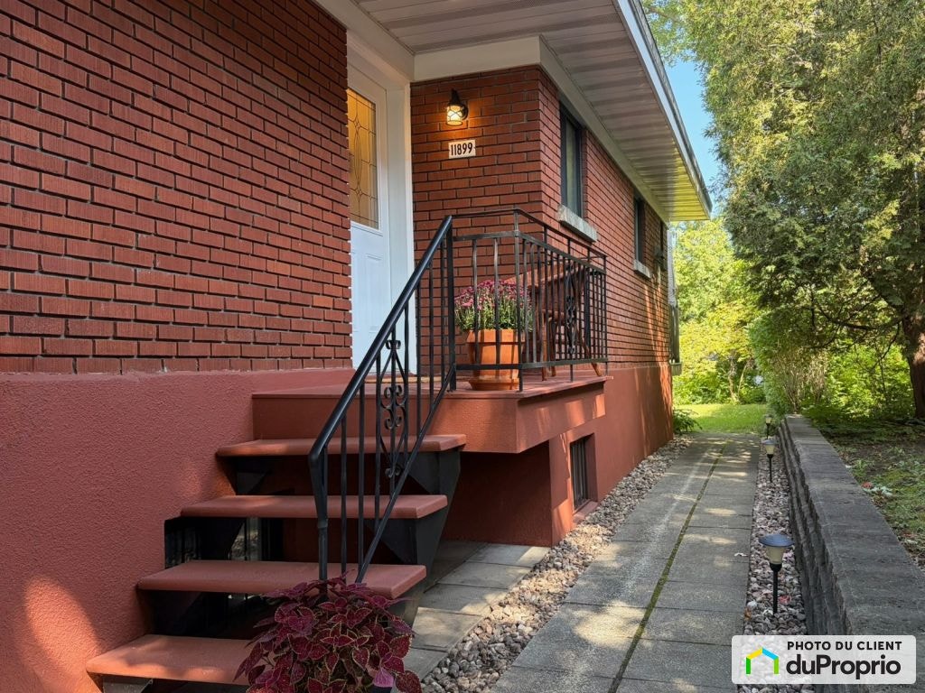$750,000 - Bungalow for sale in Ahuntsic / Cartierville — photo 3