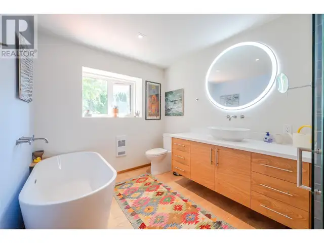 830 Three Mile Road Penticton, British Columbia in Houses for Sale in Penticton - Image 32